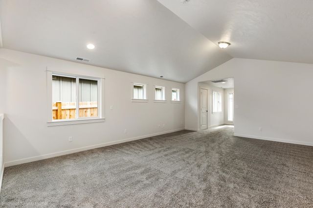 514 N Viewmont Ct, Greenacres, WA 99016