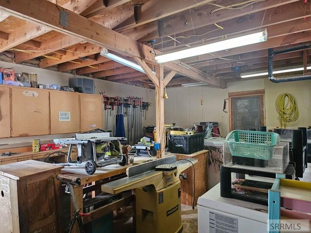 218 Whitetail Drive, Salmon, ID 83467