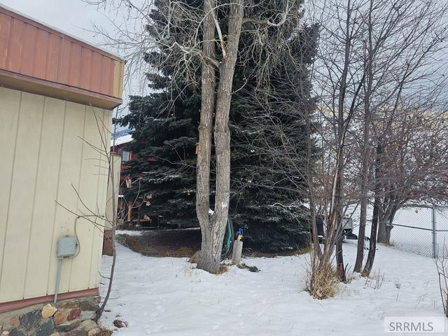 218 Whitetail Drive, Salmon, ID 83467