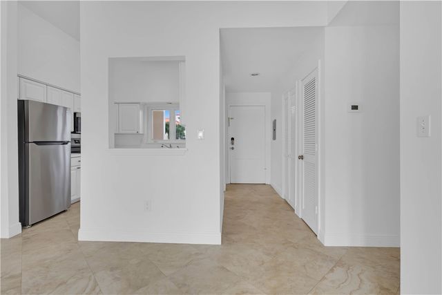 5065 Harmony Circle 203, Vero Beach, FL 32967