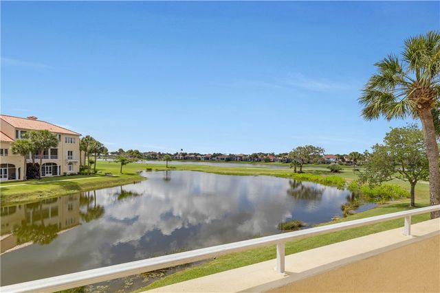 5065 Harmony Circle 203, Vero Beach, FL 32967