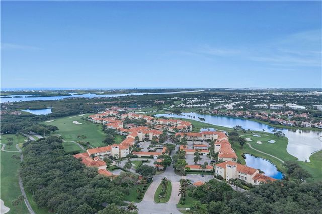 5065 Harmony Circle 203, Vero Beach, FL 32967