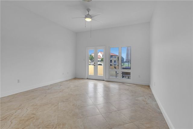 5065 Harmony Circle 203, Vero Beach, FL 32967