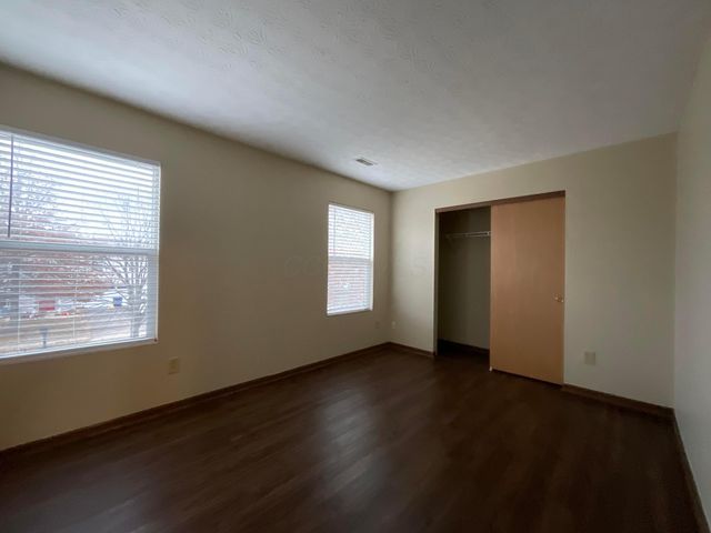 7523 Canal Highlands Boulevard, Canal Winchester, OH 43110