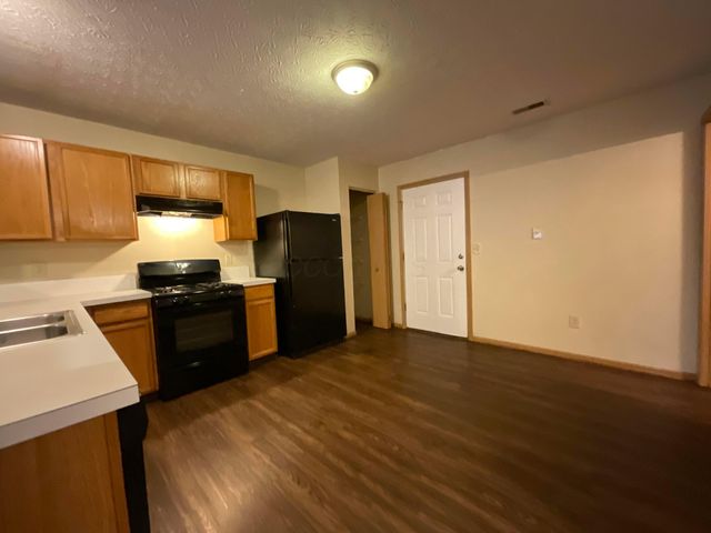 7523 Canal Highlands Boulevard, Canal Winchester, OH 43110