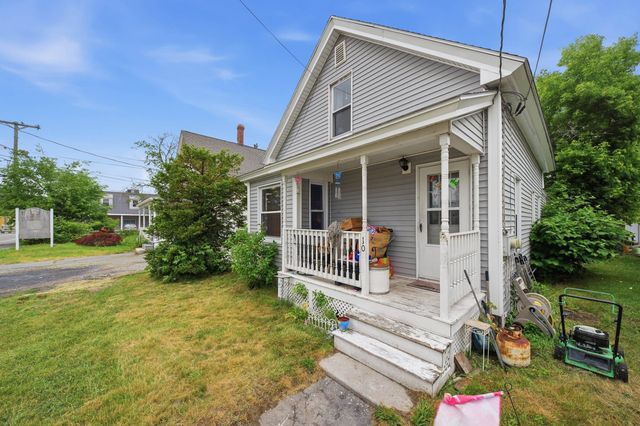 10 Birch Street, Derry, NH 03038