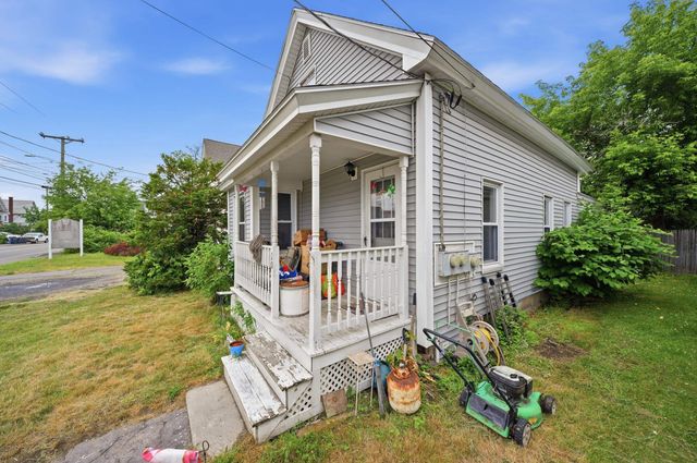 10 Birch Street, Derry, NH 03038