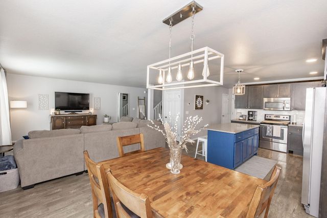 5466 Justice Drive S, Fargo, ND 58104