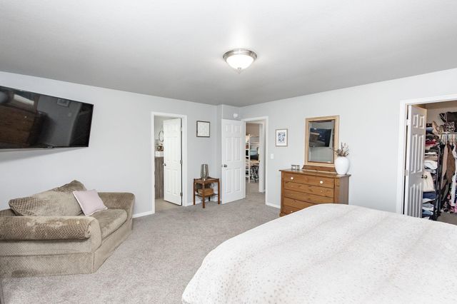 5466 Justice Drive S, Fargo, ND 58104