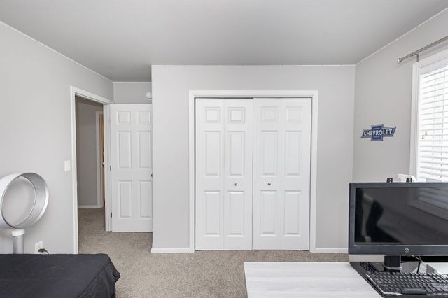 5466 Justice Drive S, Fargo, ND 58104