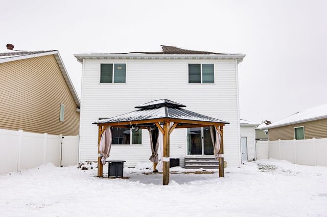 5466 Justice Drive S, Fargo, ND 58104