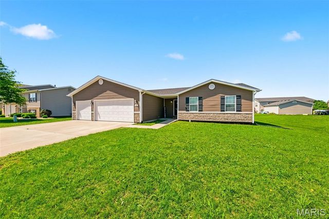 411 Edwin Drive, Dupo, IL 62239