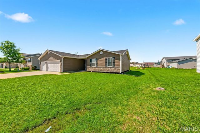 411 Edwin Drive, Dupo, IL 62239