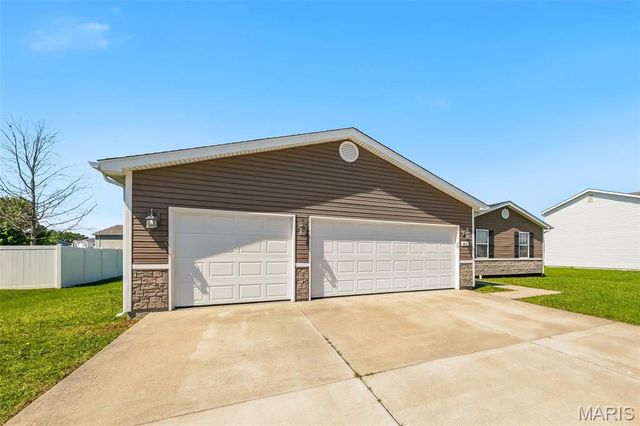411 Edwin Drive, Dupo, IL 62239