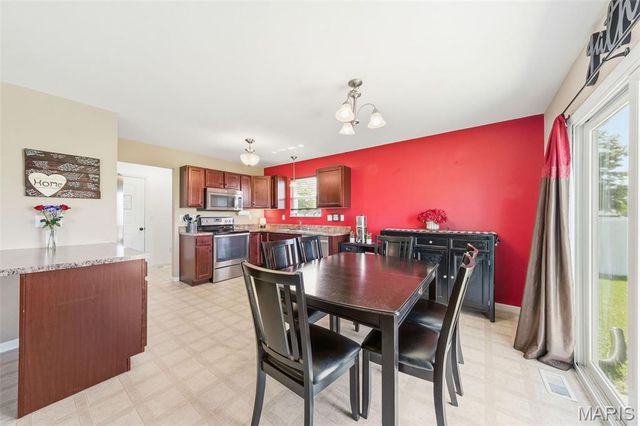 411 Edwin Drive, Dupo, IL 62239