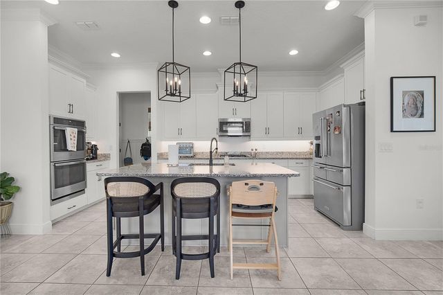 15419 UGLIS ALLEY, Winter Garden, FL 34787