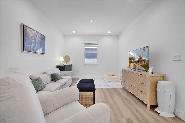 15419 UGLIS ALLEY, Winter Garden, FL 34787