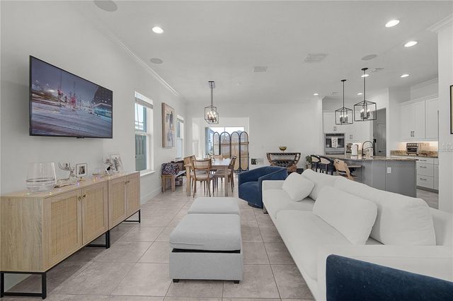 15419 UGLIS ALLEY, Winter Garden, FL 34787