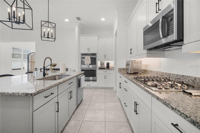 15419 UGLIS ALLEY, Winter Garden, FL 34787