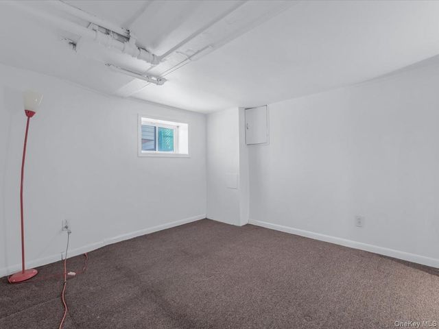 88-19 215th Street, Queens Village, NY 11427