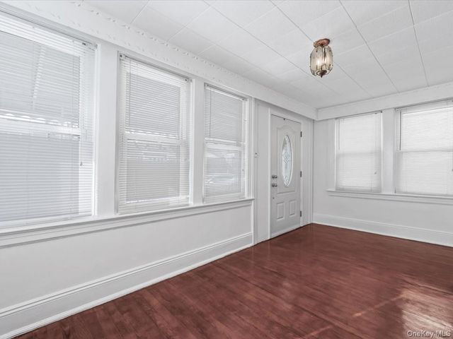 88-19 215th Street, Queens Village, NY 11427