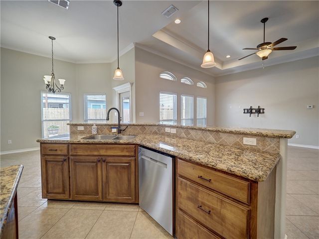 15429 Finistere St, Corpus Christi, TX 78418