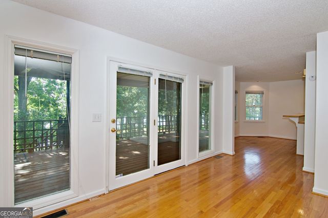 108 Windy Point N, Townville, SC 29689