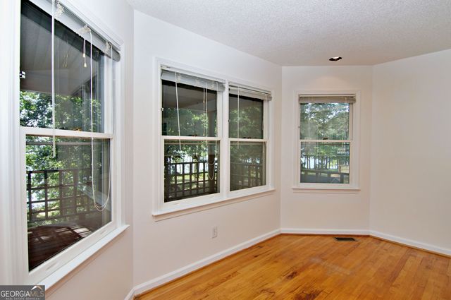 108 Windy Point N, Townville, SC 29689