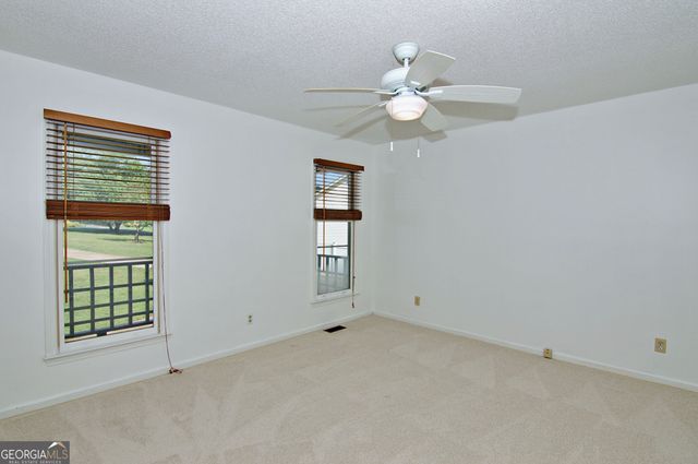 108 Windy Point N, Townville, SC 29689