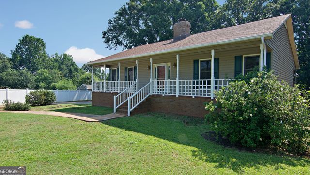 108 Windy Point N, Townville, SC 29689