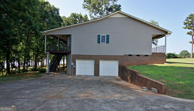 108 Windy Point N, Townville, SC 29689