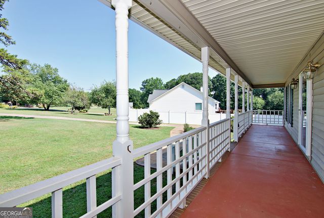 108 Windy Point N, Townville, SC 29689