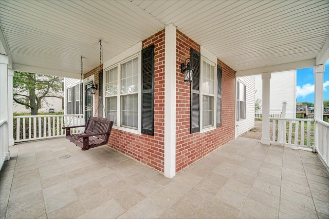902 Serendipity Drive, Aurora, IL 60504