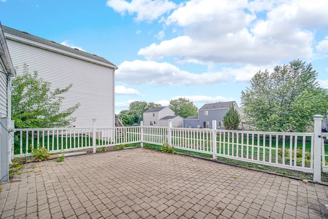 902 Serendipity Drive, Aurora, IL 60504