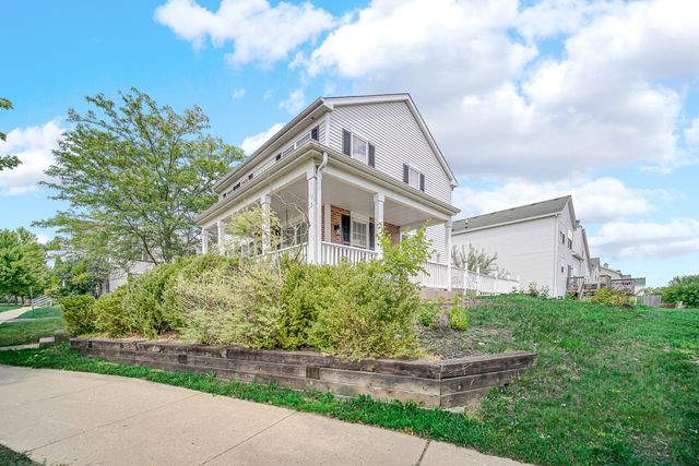902 Serendipity Drive, Aurora, IL 60504