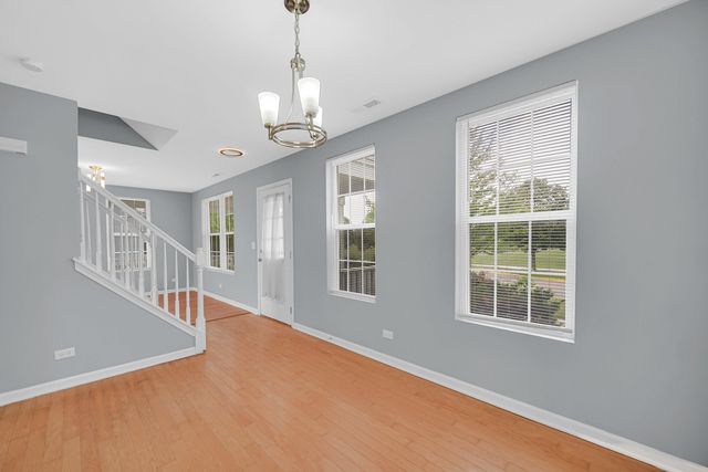 902 Serendipity Drive, Aurora, IL 60504