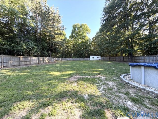 10449 Chesdin Ridge Dr, South Chesterfield, VA 23803
