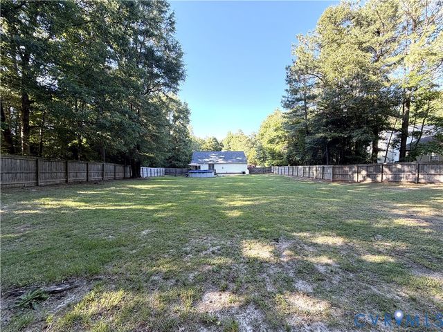 10449 Chesdin Ridge Dr, South Chesterfield, VA 23803