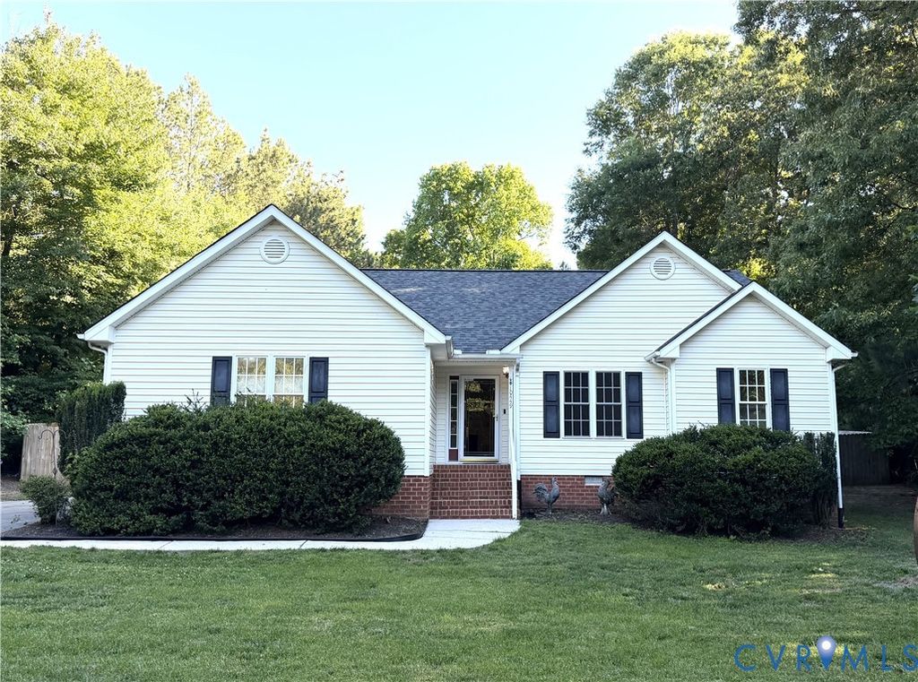 10449 Chesdin Ridge Dr, South Chesterfield, VA 23803
