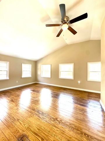 S 3193 Pitzer Ridge RD, Covington, VA 24426