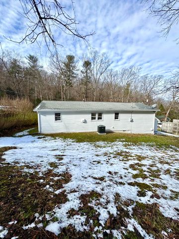 S 3193 Pitzer Ridge RD, Covington, VA 24426