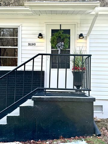 S 3193 Pitzer Ridge RD, Covington, VA 24426