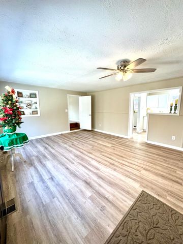 S 3193 Pitzer Ridge RD, Covington, VA 24426