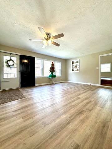 S 3193 Pitzer Ridge RD, Covington, VA 24426