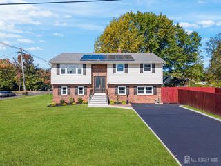 105 Firth Street, Middlesex, NJ 07080