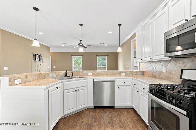 159 Harvey Circle, Canton, MS 39046