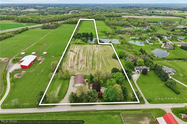 4416 Paradise Road, Seville, OH 44273