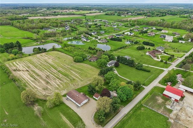 4416 Paradise Road, Seville, OH 44273