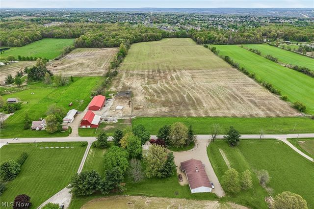 4416 Paradise Road, Seville, OH 44273