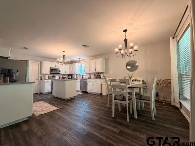 121 Maggie Circle, Flint, TX 75762